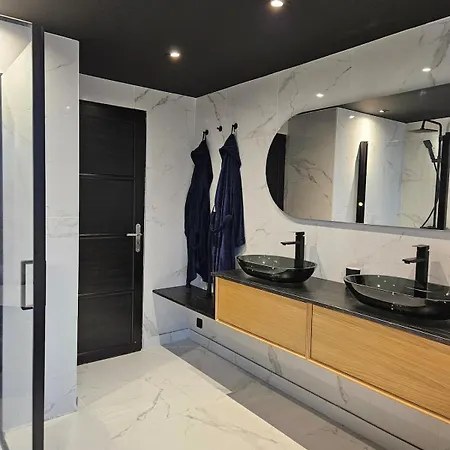 Appartamento Cosy Avec Jacuzzi Exterieur Proche Lille