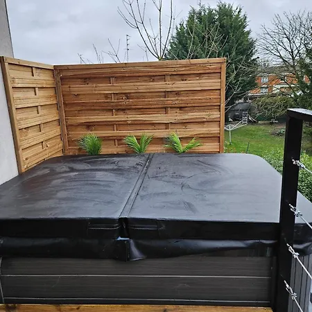 Cosy Avec Jacuzzi Exterieur Proche Lille