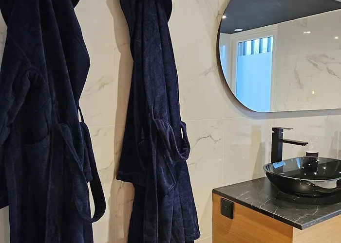Cosy Avec Jacuzzi Exterieur Proche Lille